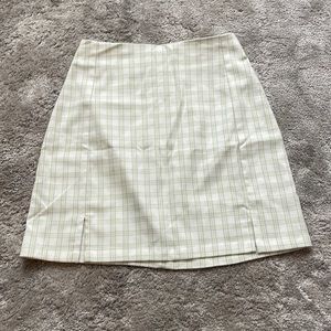 BRANDY MELVILLE SKIRT